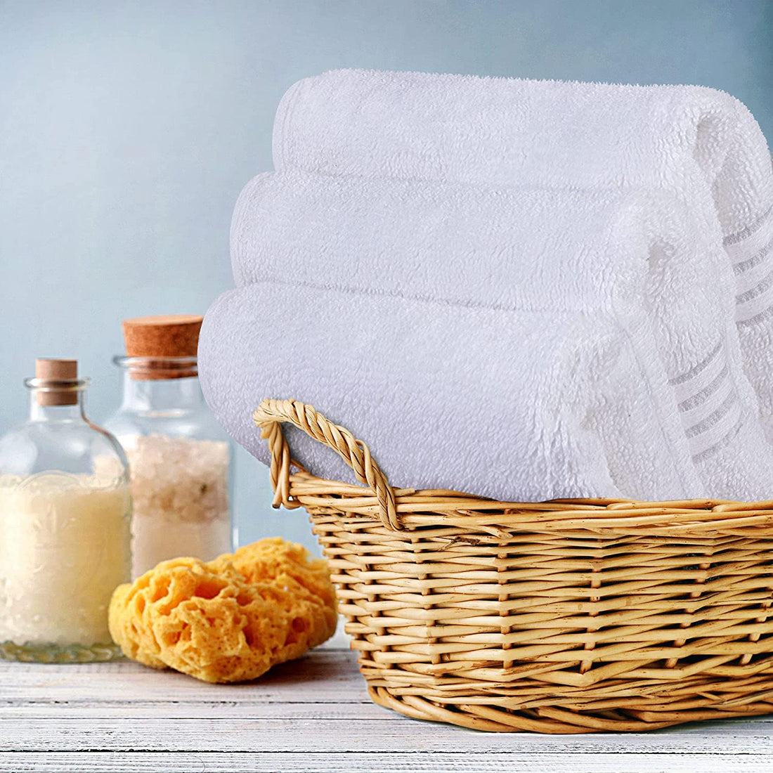 Ultra-Soft Premium White Washcloth Set – Highly Absorbent & Gentle on Skin
